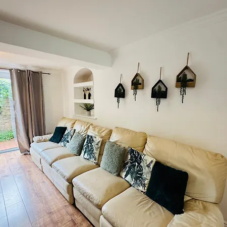 아파트 Woodman House - 7 Bedrooms - Sleeps 14 *