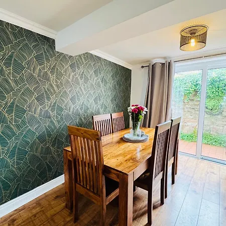 Woodman House - 7 Bedrooms - Sleeps 14 * Egremont